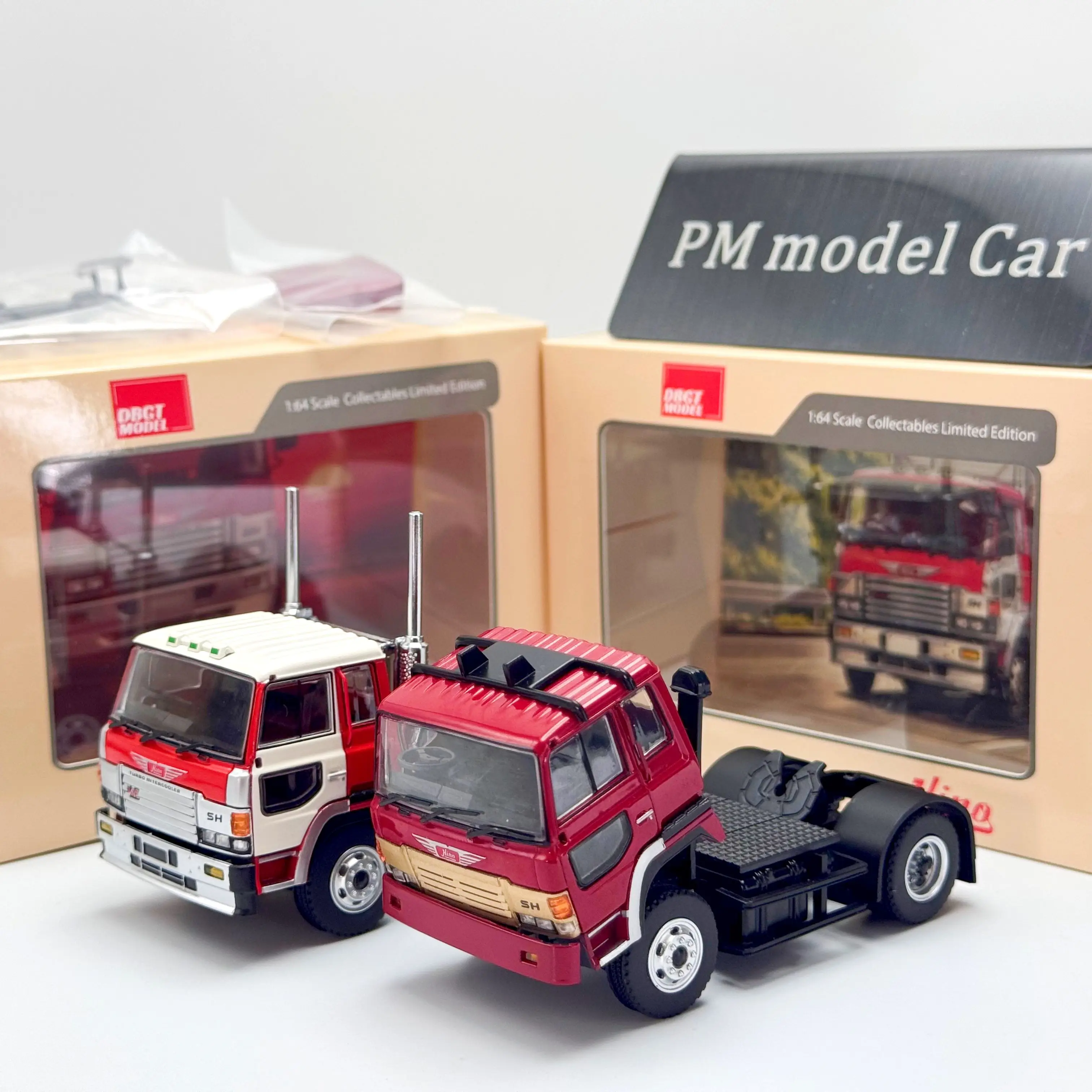 

DBGT 1:64 Hino Super Dolphin Truck Tractor Head Alloy Diecast Model Car Collectible Gift