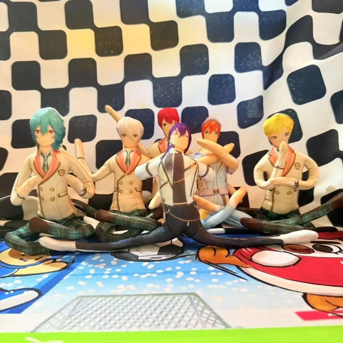 

Ансамбль звезд! Хоши Субару Сакура Цубаса мягкие куклы подвижные абстрактные тело проволочный скелет реквизит на Хэллоуин ручная работа