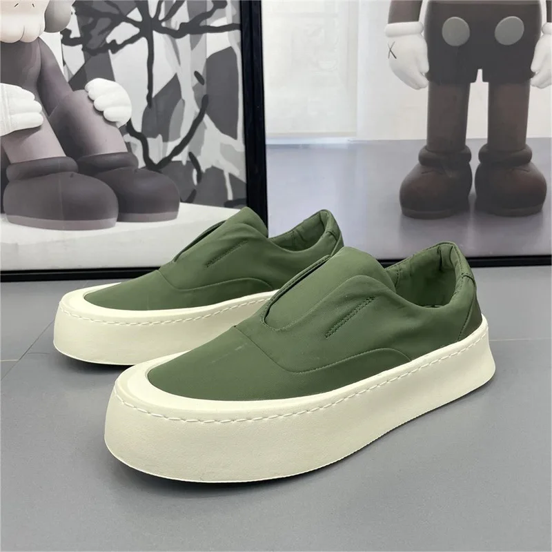 Classic Green Loafers Men Fashion Comfortable Breathable Slip-on Men's Casual Shoes Original Non-slip Platform Sneakers Male