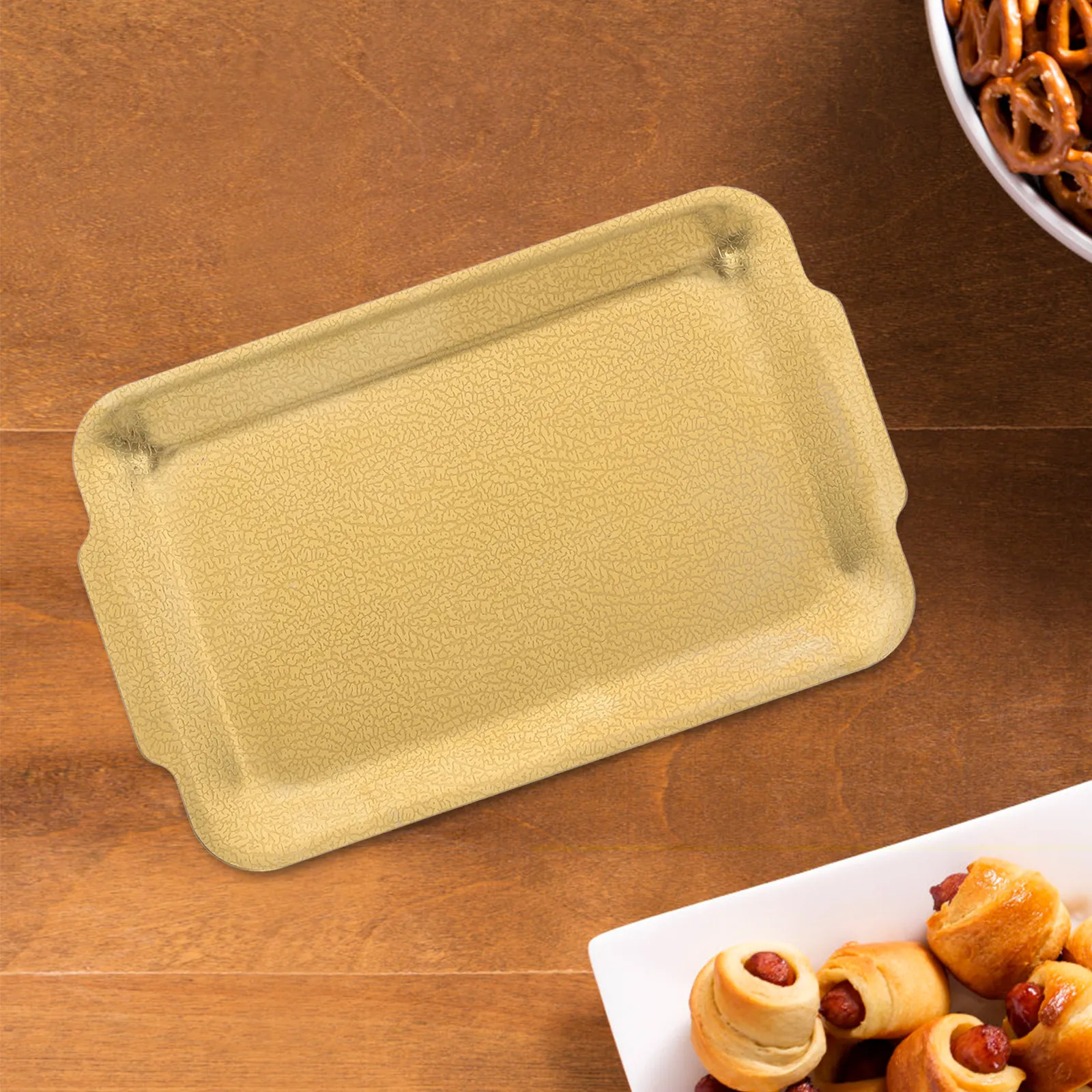 Vintage Rectangular Bbq Serving Tray Embossed Metal Platter for Appetizers Snacks Fish Outdoor Snacks Plates