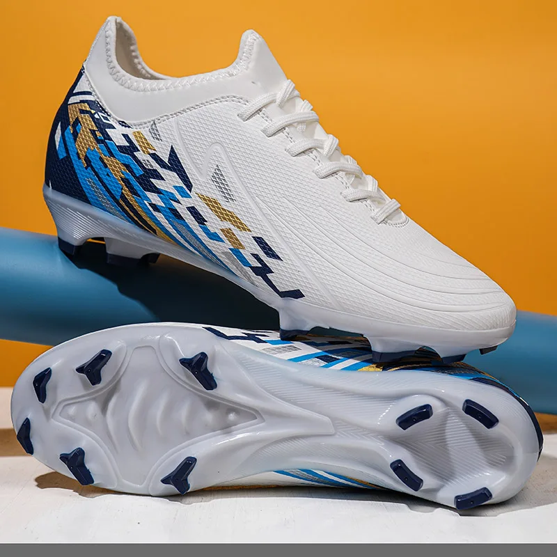 

Men Outdoor Football Field Boots Cleats Training Football Shoes Society Fast Soccer Shoes Sneaker Professional Original Unisex