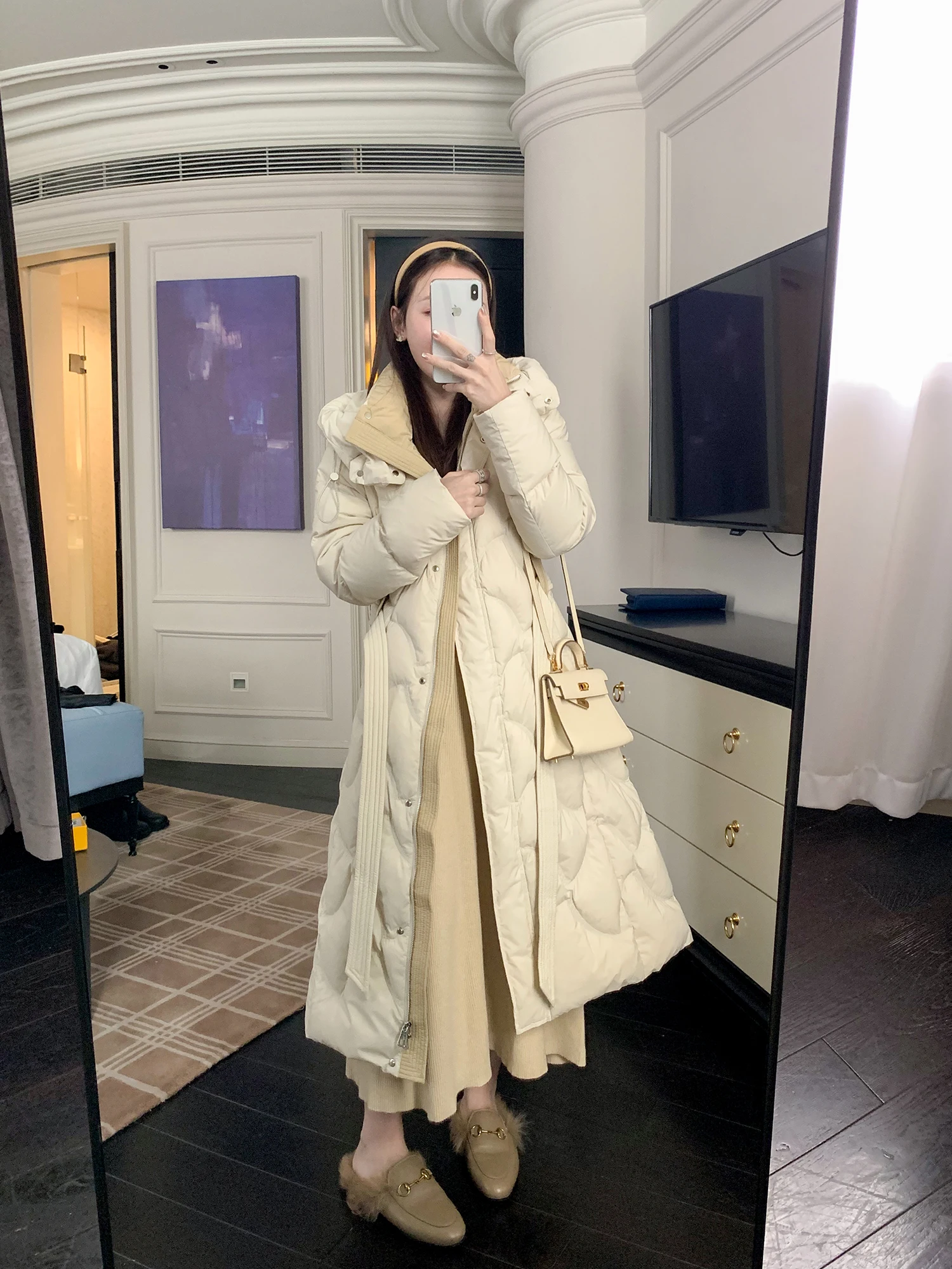 

Пальто женское средней длины с эффектом похудения, 90% белый гусиный пух, повседневное, со съемным капюшоном, утепленное, зимняя верхняя одежда