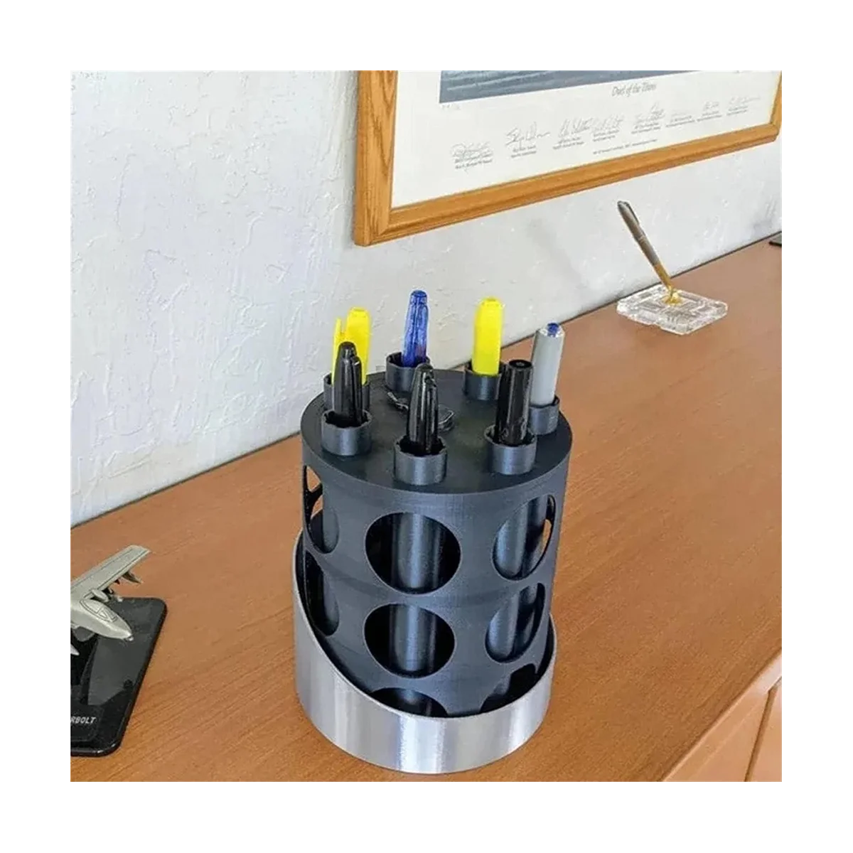 A-10 Equipped GAU-8 Rotating Pen Holder, Spinning Desk Organizer, Desk Pencil Pen Holder Organizers