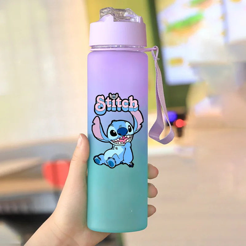 Bottiglia d'acqua Lilo e Stitch da 750 ml con cannuccia Cartoon Anime Pattern Bottiglie sportive stampate Ragazzi Ragazze Regali per feste di compleanno carini