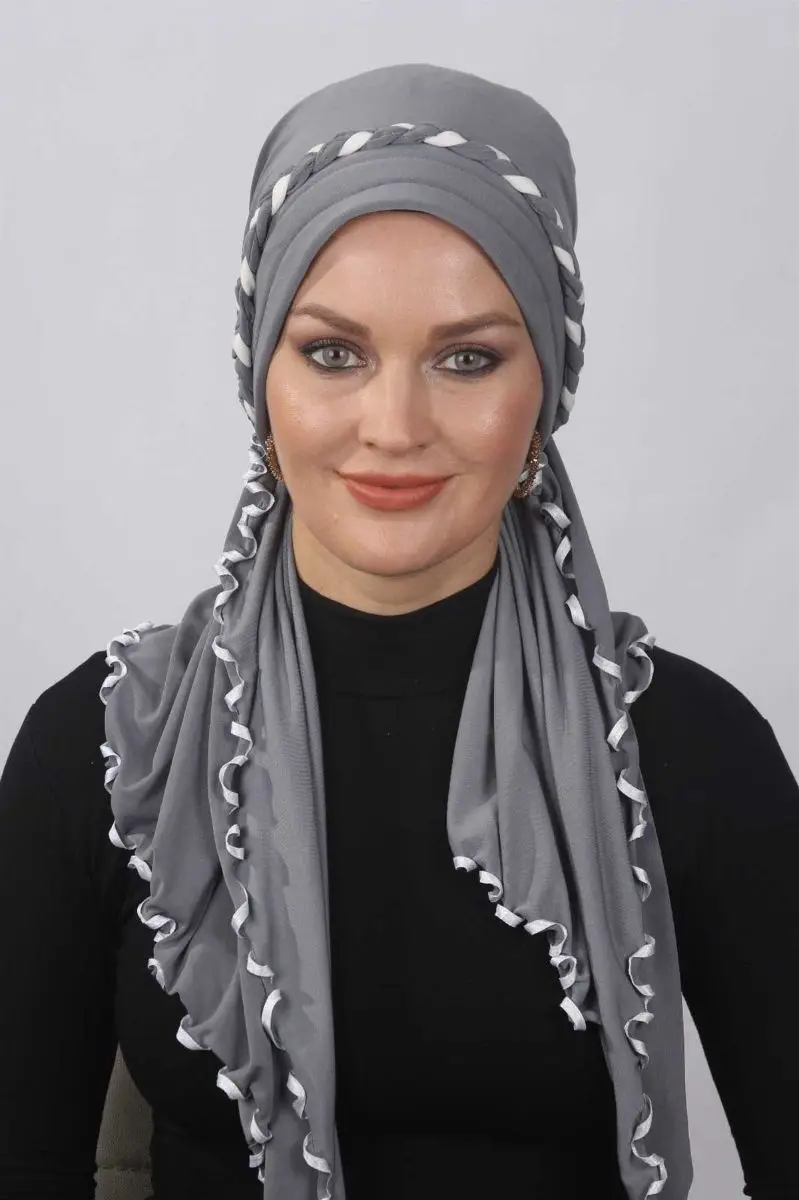 Frilly ready shawl gray