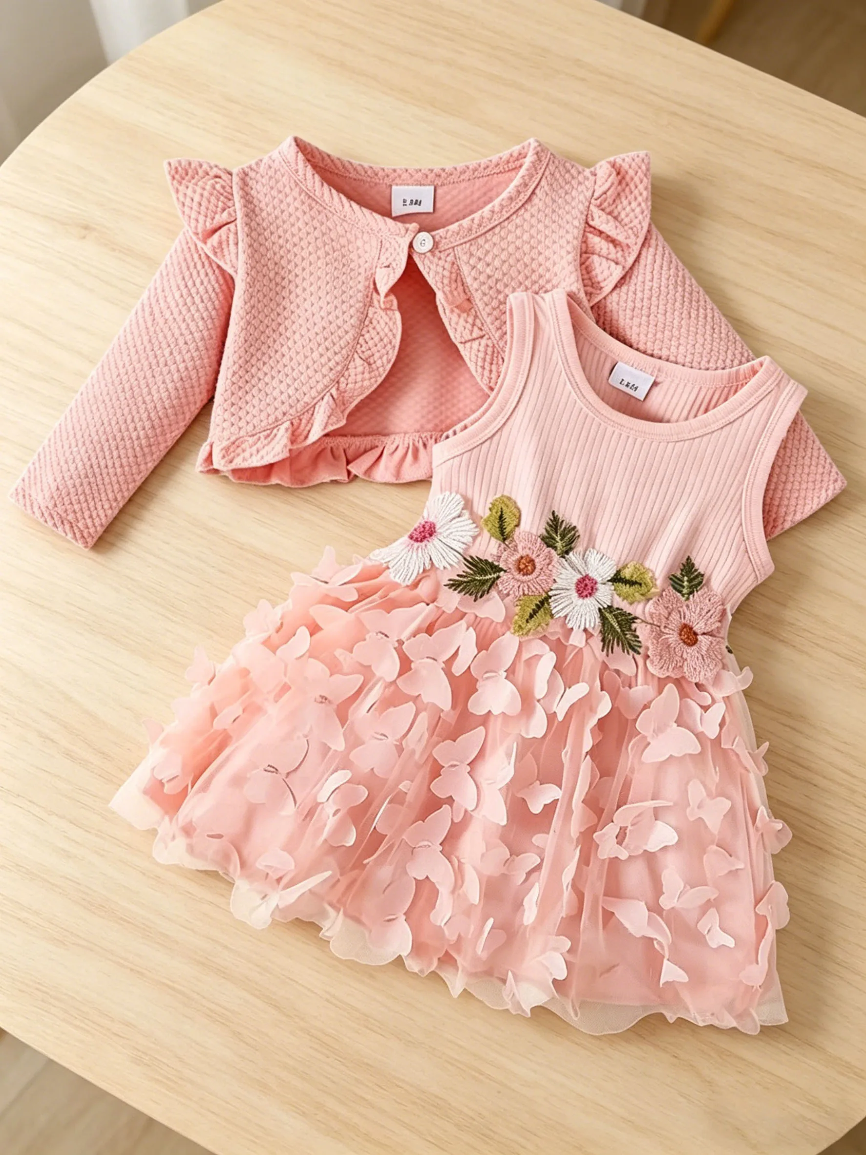 Sommer Neuheit Mädchen 3D Schmetterling Blütenblatt Tüll Trägerkleid Rüschen-Strickjacken-Set