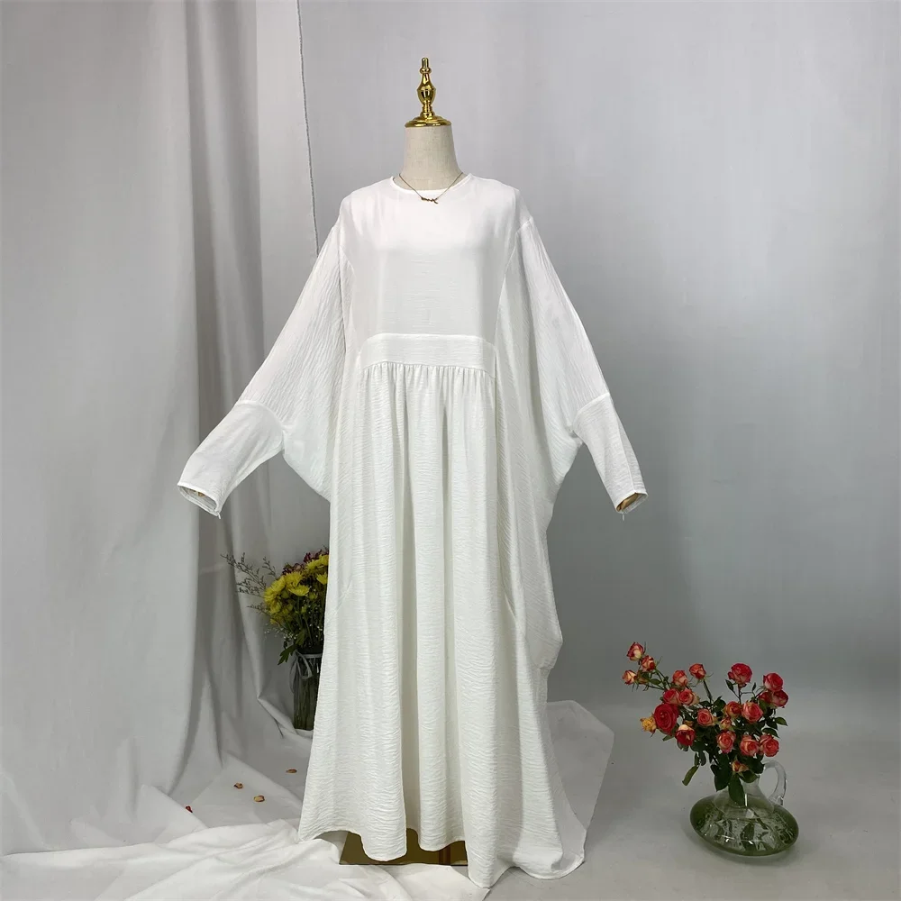 

2025 Fashion Women Ramadan Bat Sleeves Muslim Dress Wrinkle Crepe Abaya Dubai Islam Clothing Turkey Kaftan Eid Kebaya Vestidos