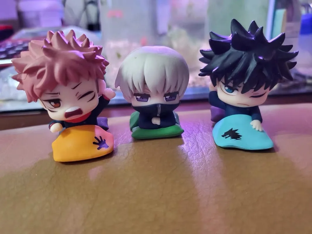 Mini Jujutsu Kaisen Sleeping Figure Gojo Satoru Itadori Yuji Megumi Maki Toge bambole modello in Pvc figurine da collezione giocattoli carini