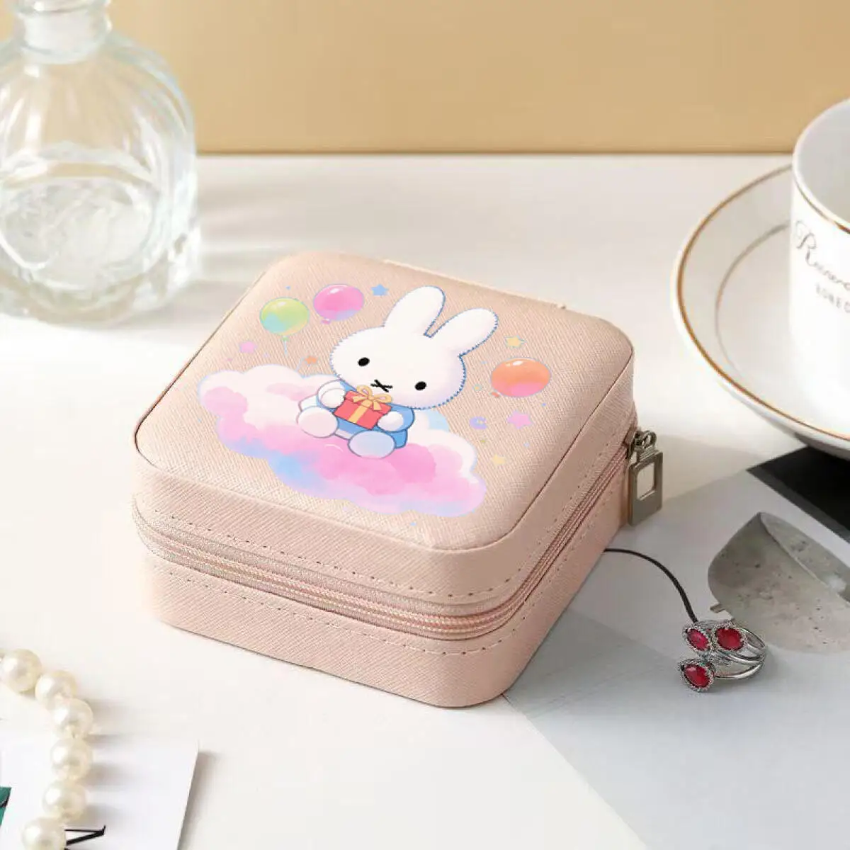 Miffy Portagioie Portatile e compatto Orecchini Collana Piccola scatola portaoggetti quadrata con cerniera Regalo per la fidanzata