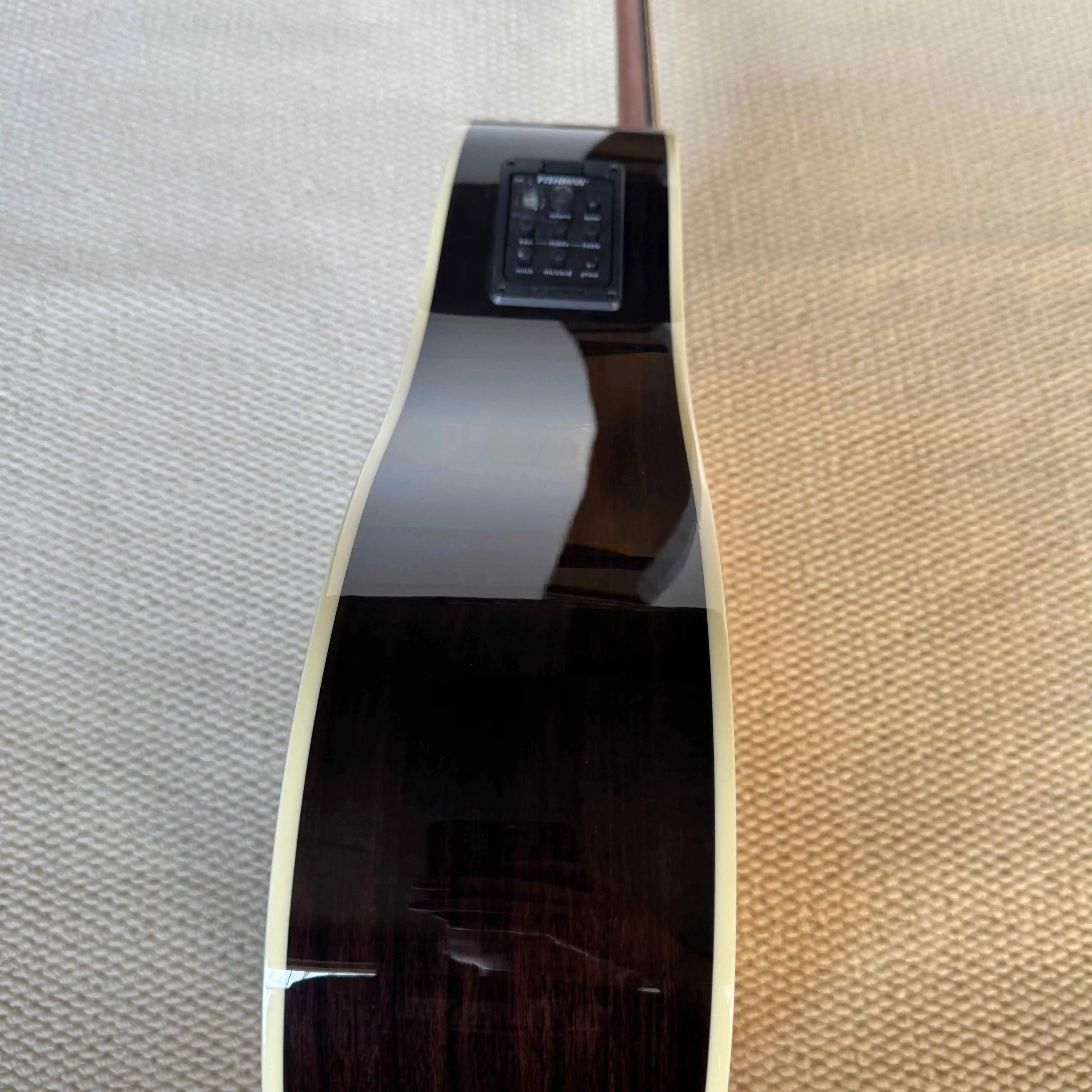 New Yellow D-28 with EQ Acoustic Guitar Spruce Top Folk Style Bone Nut Suitable for Studio Recording view 2
