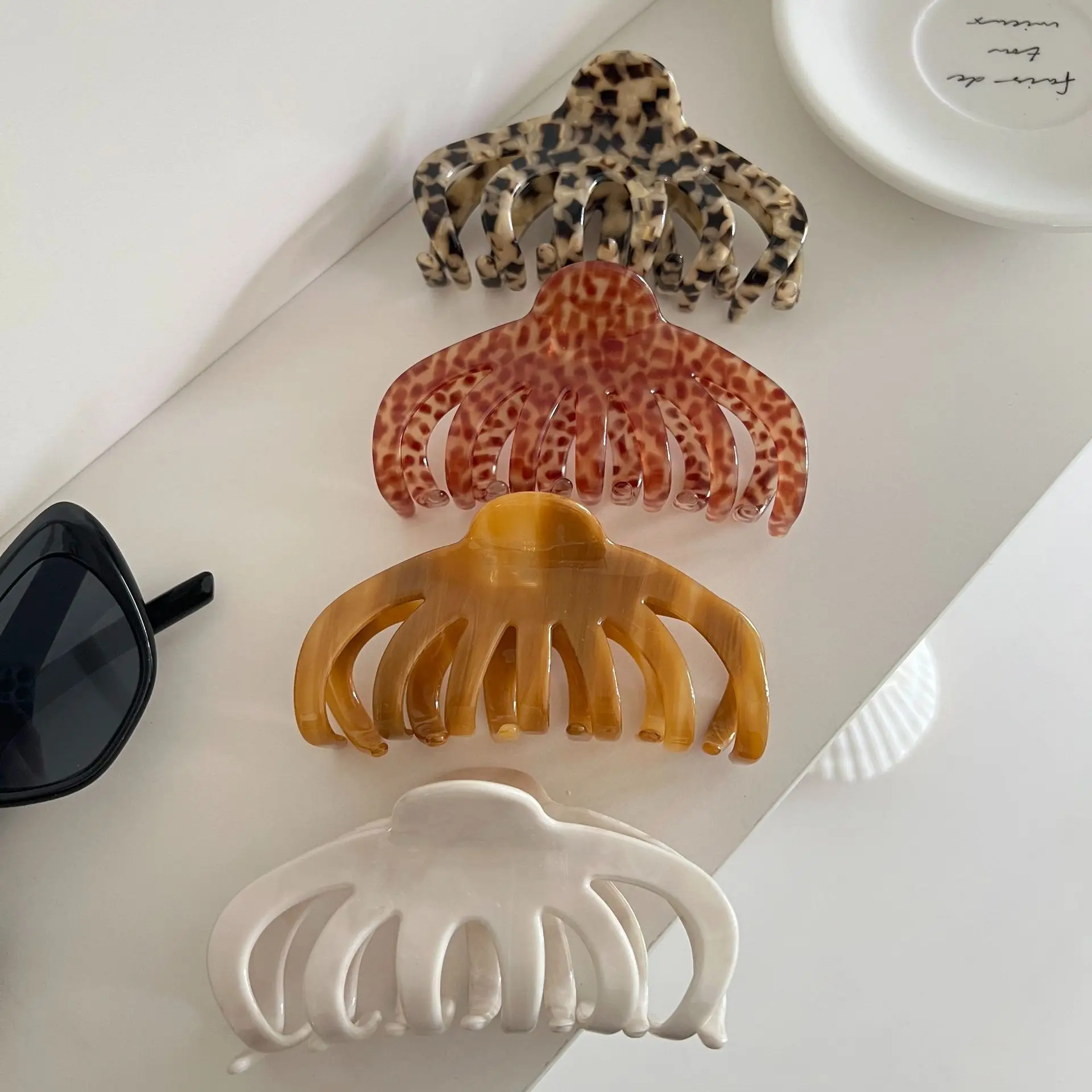 Hair Claw Clip Acetate Thickened French Retro Elegant Simple Strong Grip Daily Women Girls Versatile Premium Comfortable
