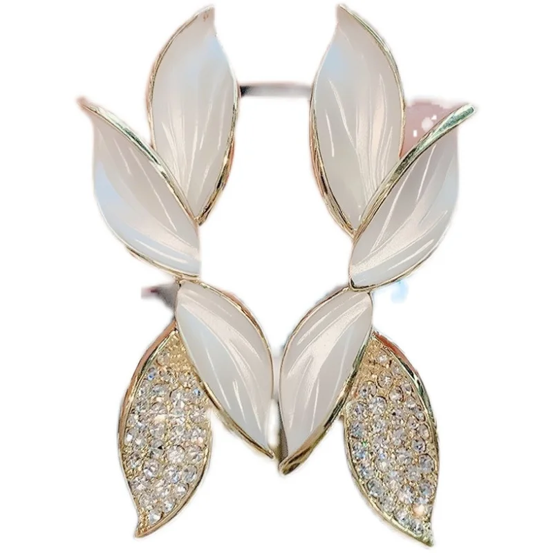 

Premium French Leaf Earrings Femininity Light Luxury Earrings Leaf Earrings