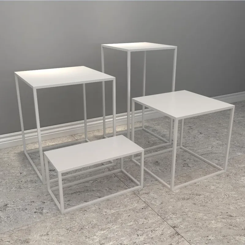 Clothing store high and low water platform shopping mall window model display rack wrought iron clothing nakajima shelf shoe bag