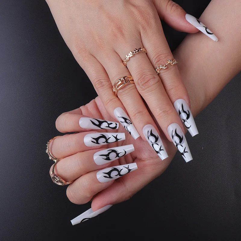 24Pcs Black Pink Night Sky Star Moon Super Long Wearing Fake Nails Art Detachable Girls False Nail Decoration Press On Nail Tips