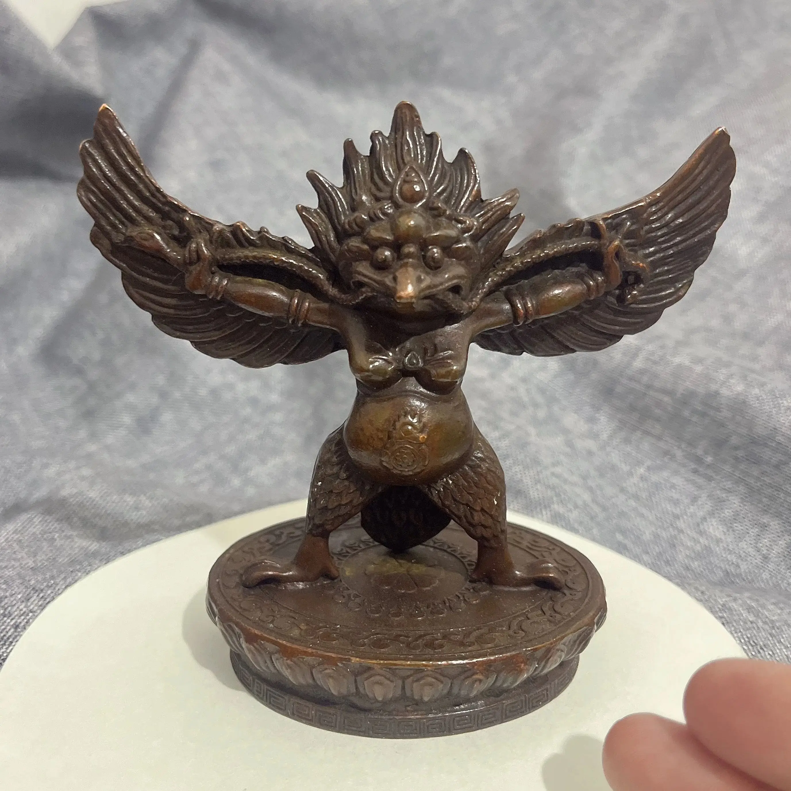 Wholesale Buddhist supplies copper Carving Suparna Garuda bird buddha talisman exorcise evil spirits blessed family peace