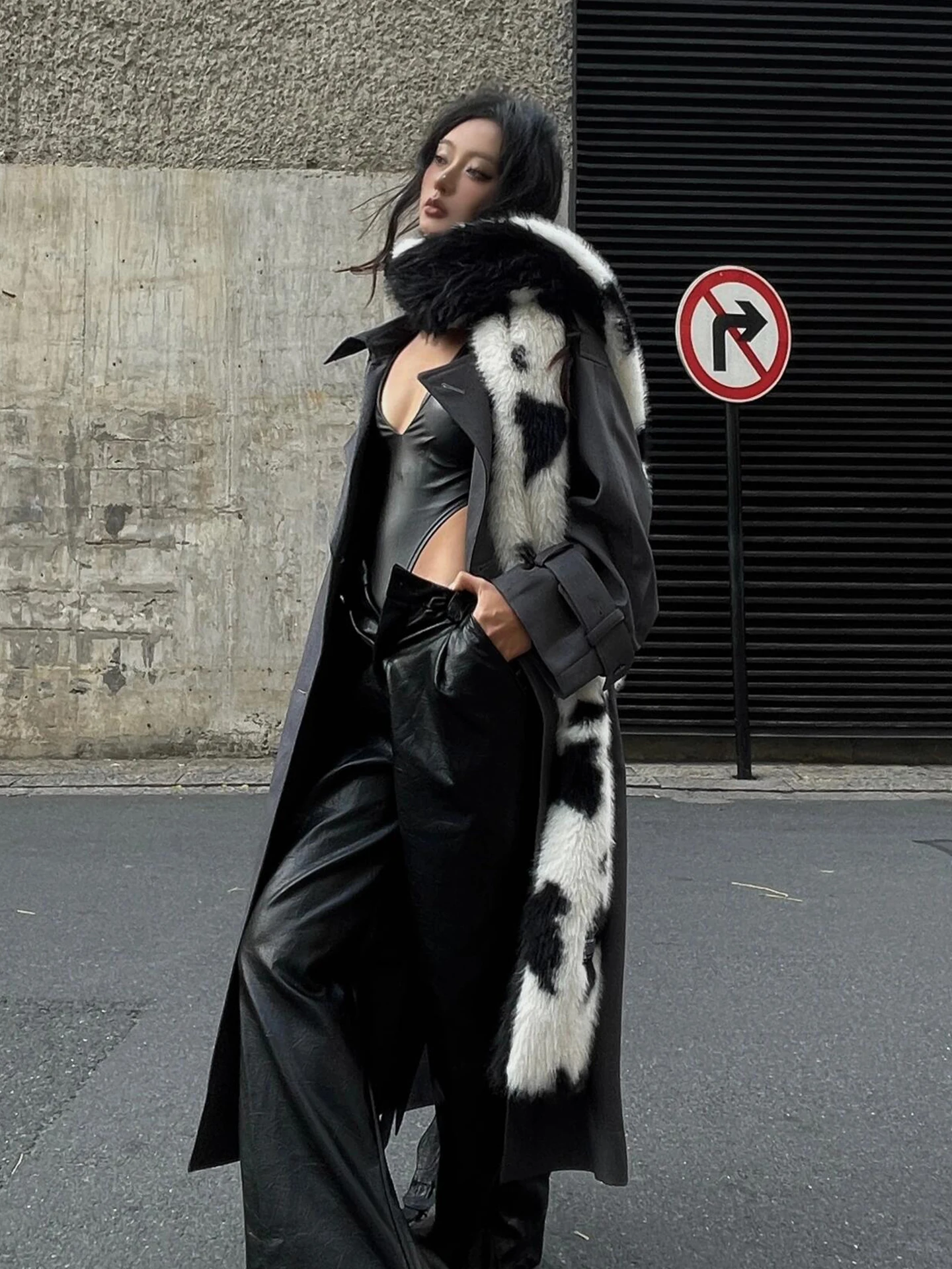 korean-sle-long-scarf-women's-faionable-plu-ne-warmer-double-use-winter-warmth-geometric-pattern-ex-size-scarf