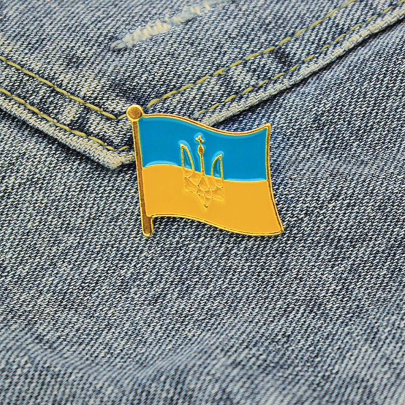 Ukraine Flag Ukrainian Map Brooch Ukrainian Map Flag National Emblem Flower Enamel Pin Lapel Custom Badge Jewelry Wholesale