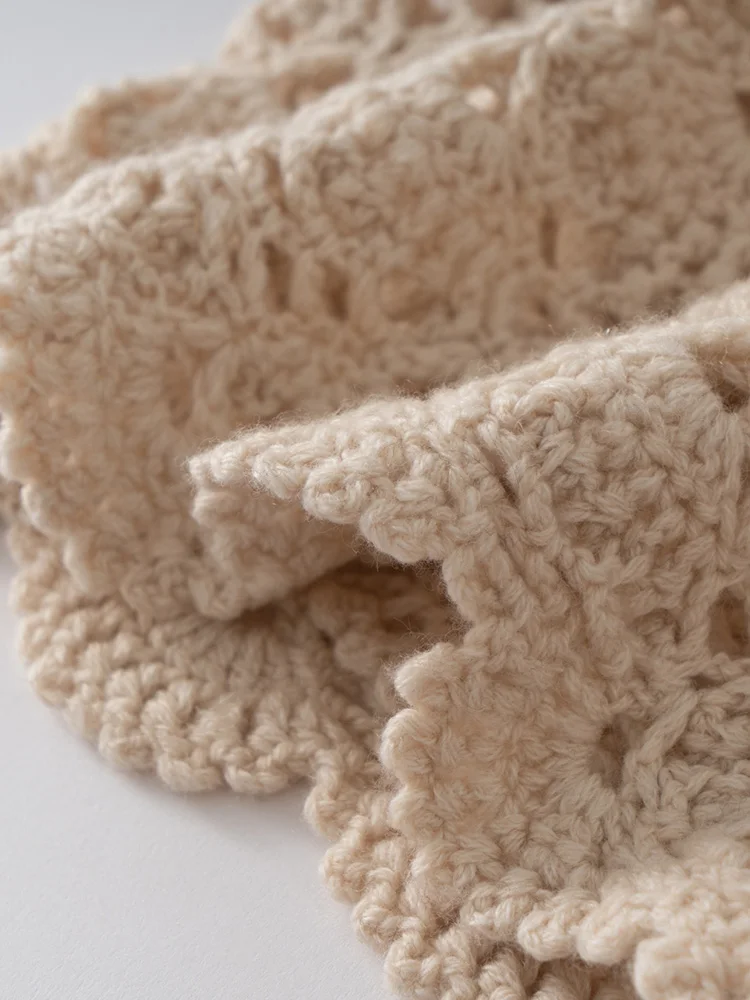 女性の 100% カシミヤ手作りカシミヤ帽子中空かぎ針編みパターン帽子秋冬高品質ニットファッショントップス