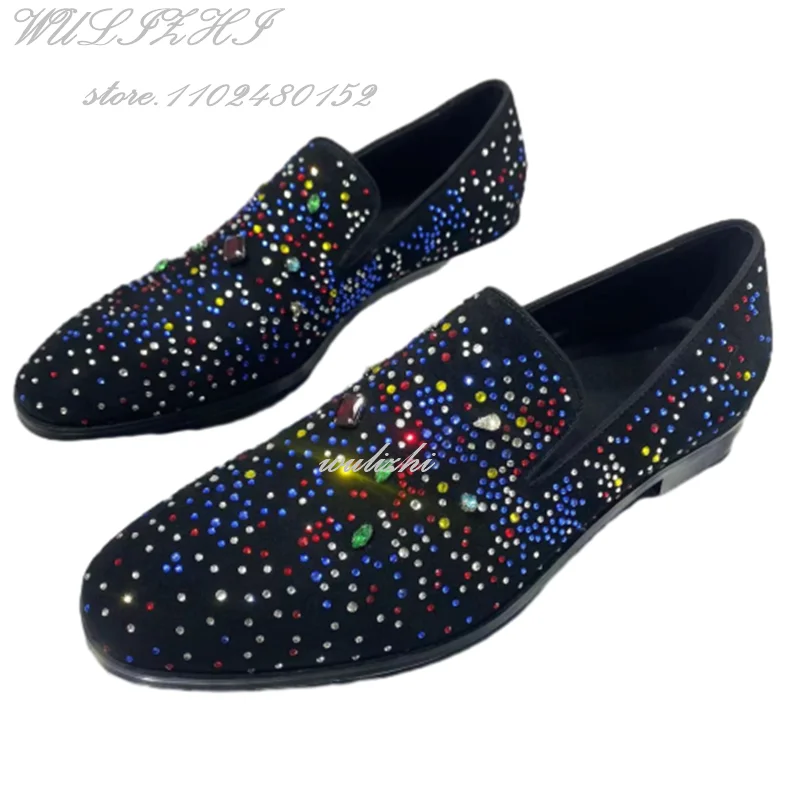 Mocasines de lentejuelas de cristal de ante negro para hombre, zapatos informales de punta redonda, zapatillas de felpa para fiesta, Patchwork ostentoso, Primavera