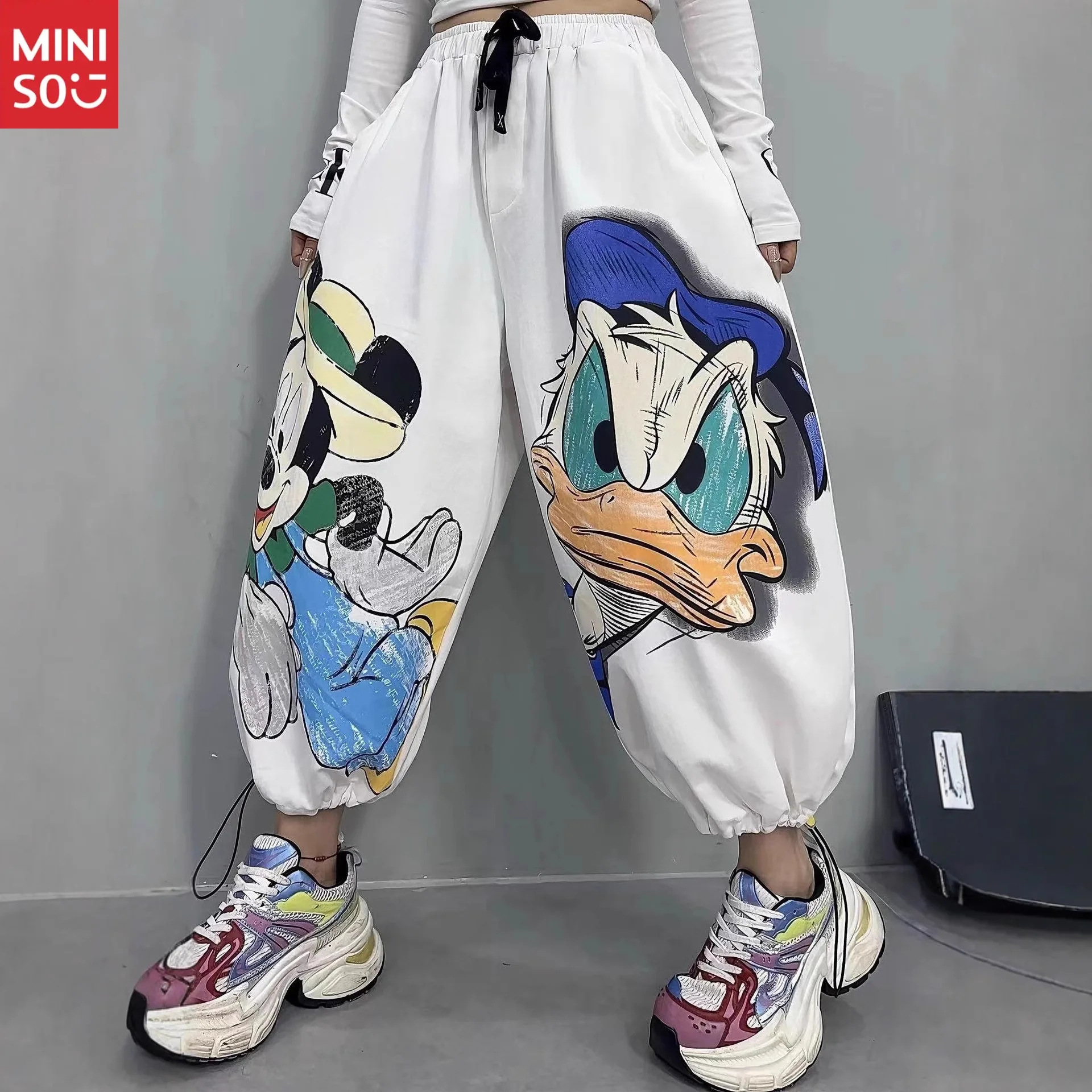 ديزني مبطن السراويل النسائية 2025 الخريف العصرية جيوب كبيرة فضفاضة الشارع الرقص تعادل أقدام هارلان Sweatpants الرياضية غير رسمية