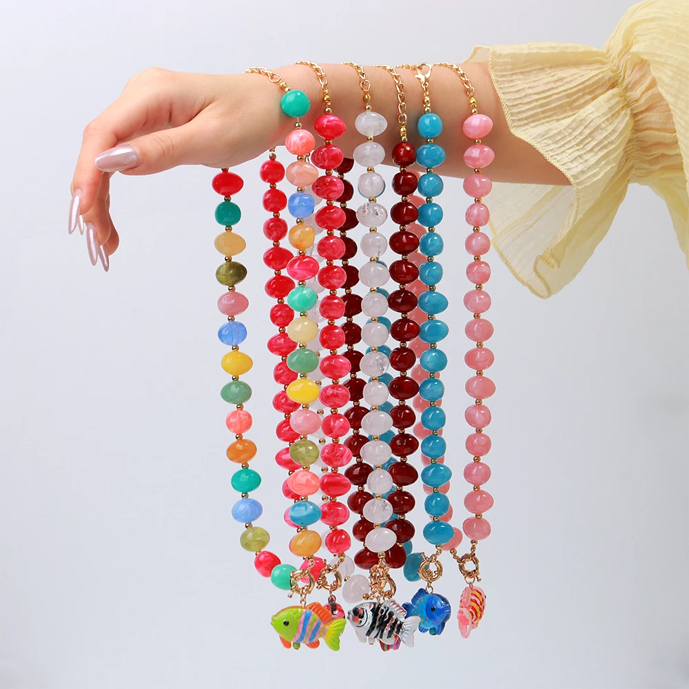 Neue Trendige Bunte Unregelmäßige Acryl-Perlen Choker Boho Niedliche Fisch-Anhänger Halsketten für Frauen Urlaub Strand Schmuck Geschenk – Detail 7