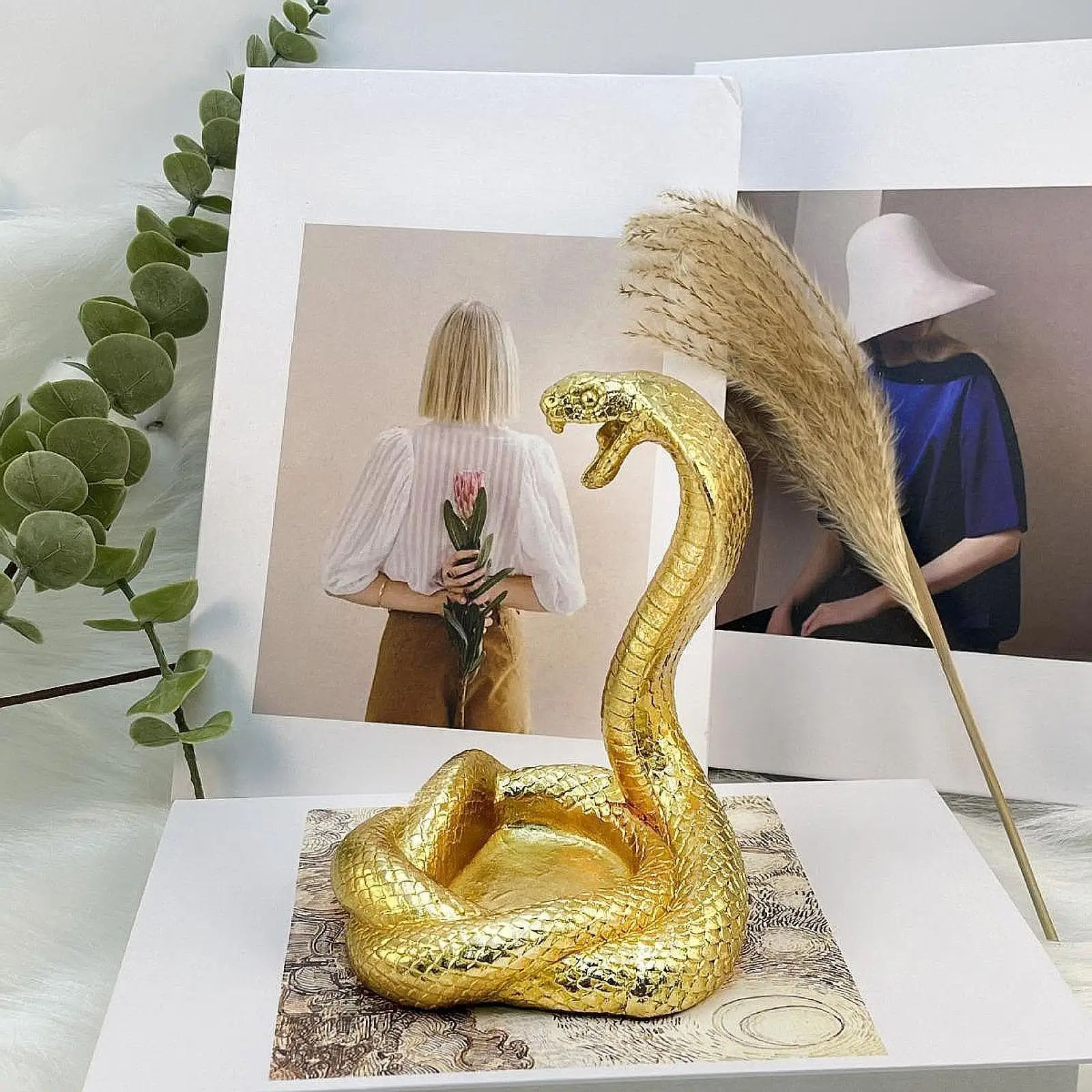 Decorazione da tavolo con statua di serpente, decorazione decorativa versatile, ornamento da tavolo con display creativo, piccola scultura di serpente