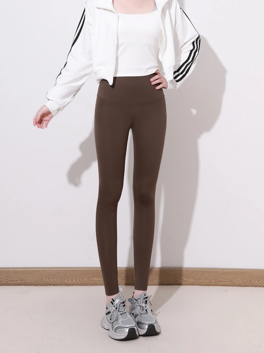 Etam 2025 Nuovi pantaloni da yoga a vita alta Abbigliamento da esterno da donna Fitn Arcaskin Pantaloni sportivi estivi sottili con strato base