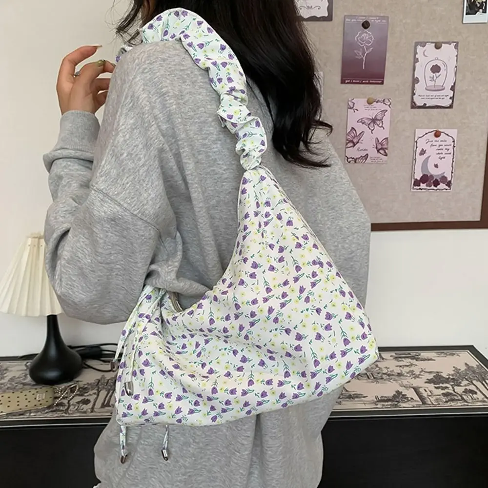 

Fashion Korean Style Flower Shoulder Bag Large Capacity Commute Pleated Drawstring Bag Lightweight Travel Women's Tote Bag Lady