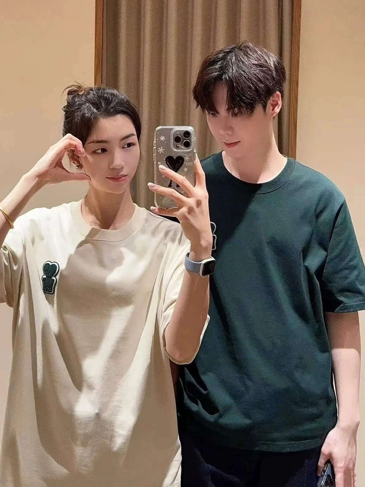 

Loose Fit Pure Cotton Short Sleeve round Neck T-Shirt Unisex Casual Style Spring Summer New Collection Love Heart Print Tee