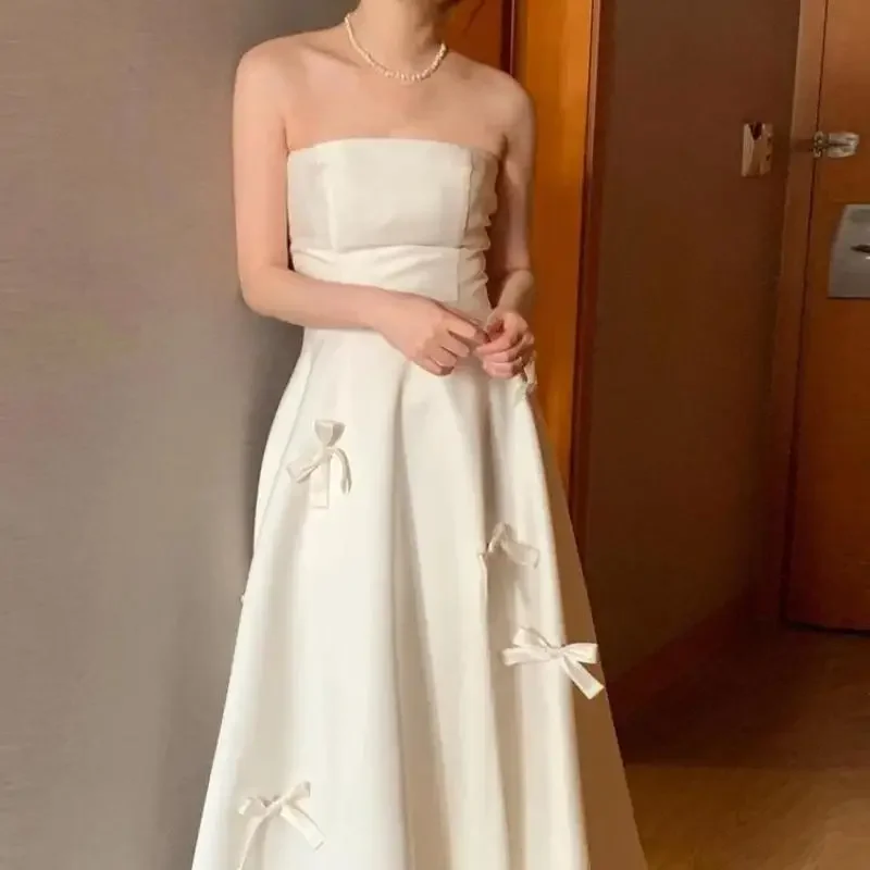 Рисунок 5 - Атласные свадебные платья Классическое