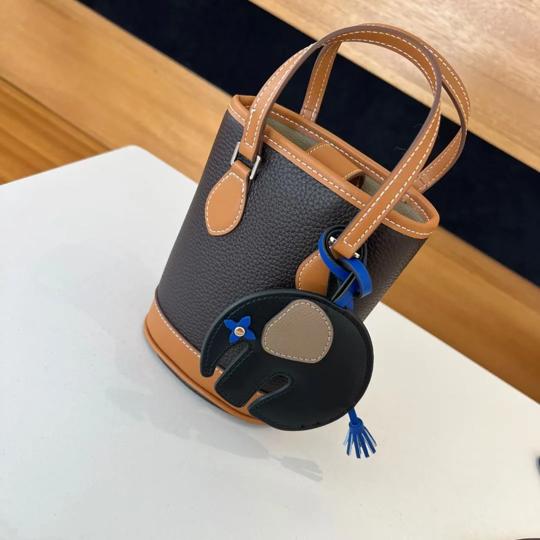 Genuine Leather Elephant  Keychain with Lanyard Fashion Bag Pendant Exquisite High-end Car Hanging Ornaments