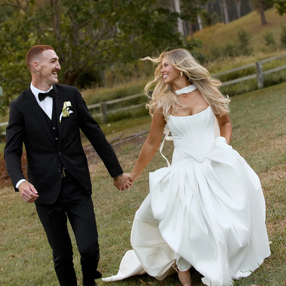 

White Strapless Wedding Dresses Sleeveless Sweep Train A Line Stain Bride Dress Ribbon Summer Garden Bridal Gown Customized