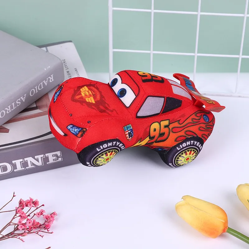 

17cm Cars 3 Toy Lightning Mcqueen Plush Toy Cosplay Red McQueen 95 Pillow Cushion Soft Stuffed Dolls Boy Birthday Gift