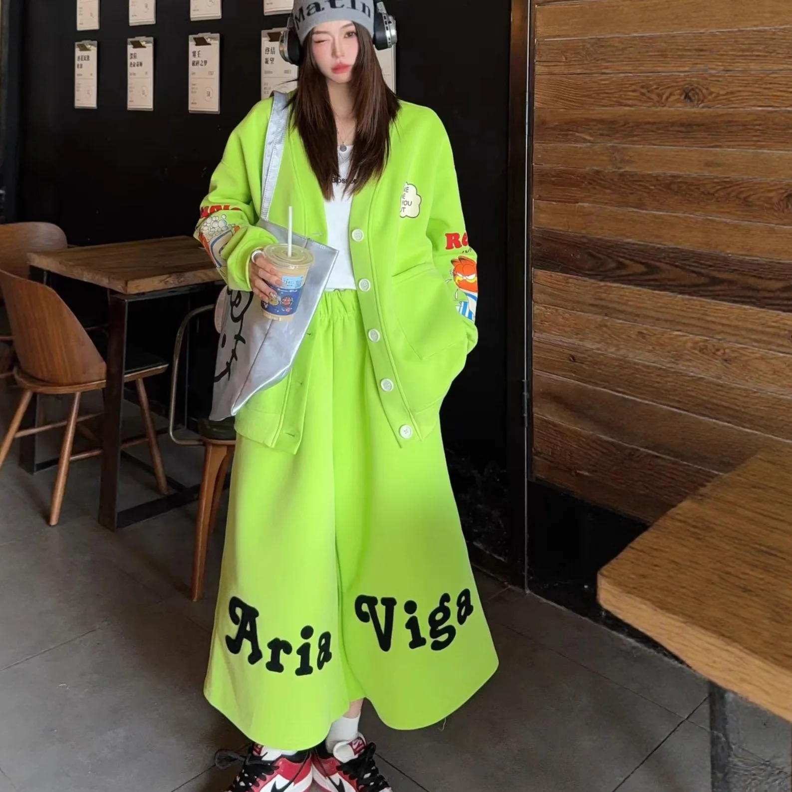 

Женский комплект из 2 предметов с забавным принтом, мешковатое пальто на пуговицах, широкие брюки, одинаковый комплект, осень 2024, новая мода, уличная одежда, спортивные костюмы