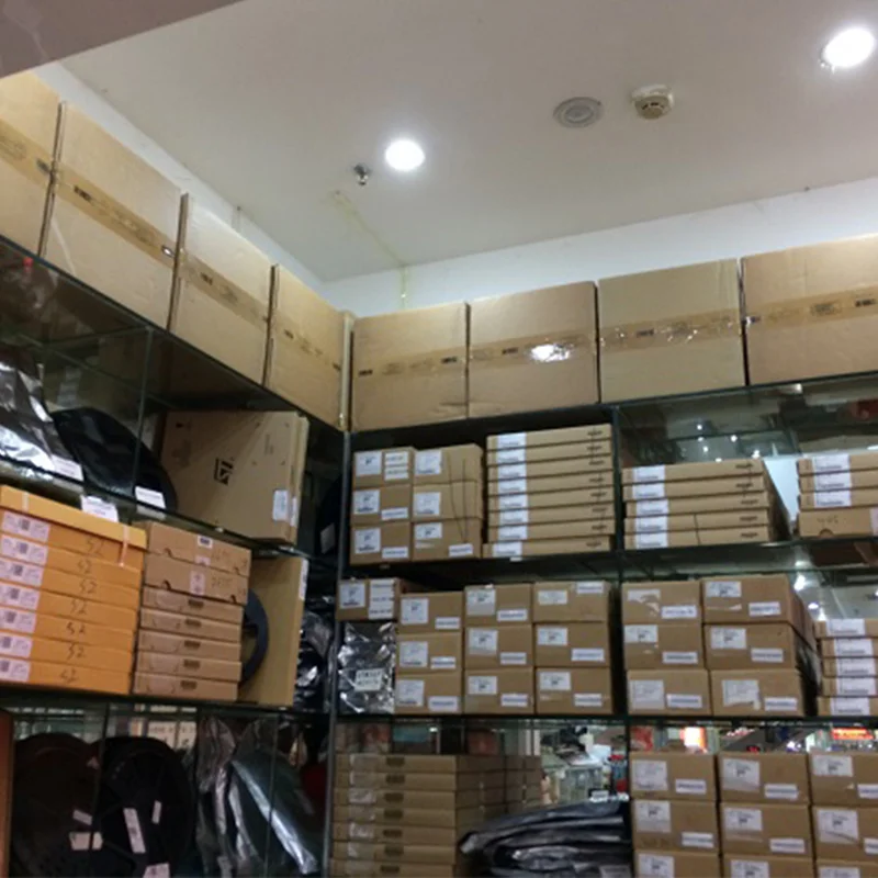 Componenti elettrici MAX3316 3221 3226 3232EEAE ECAE IDBR EIDBR EWE CWE SSOP-16