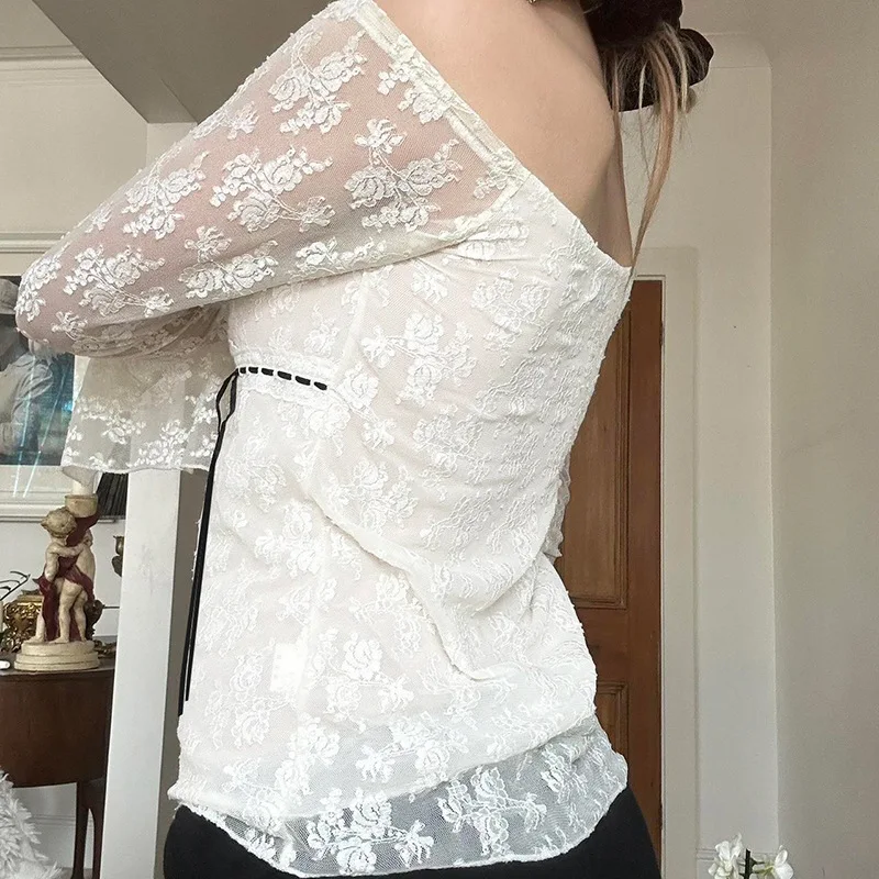 Sexy V-Neck Thin Petal Sleeve Lace Shirt French Style Pure Desire Perspective Design Slim Fit Short Top T-Shirt