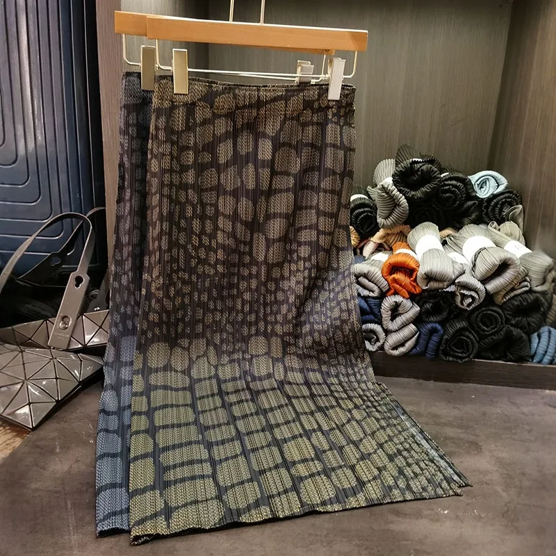 

Miyake Pleated Skirt High-end Niche Design Sense Miyake Fold Skirt Summer New Grid Printing Casual Thin Pleat Long Skirt Female