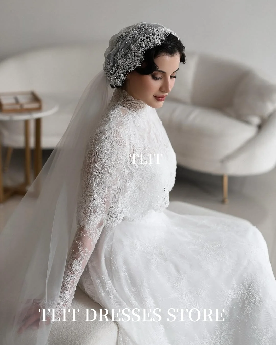 TLIT Classical Lace Wedding Dresses Customized O-Neck Little Shawl فساتين زفاف Long Sleeves Sweep TrainBridal Gowns