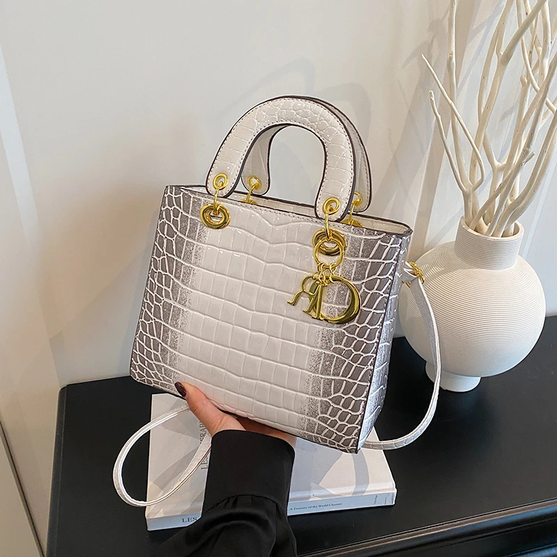 

Женская кожаная сумка через плечо - легкая сумка-мессенджер для женщин Прочная повседневная роскошь