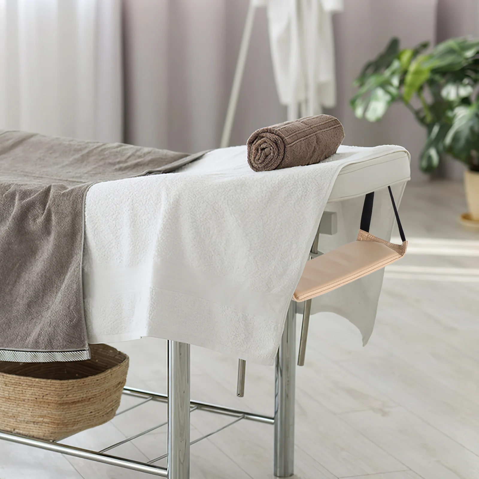 

Massage Bed Adjustable Detachable Armrest Sling Ergonomic Soft Cushion Comfortable Support for Beauty and Massage Table