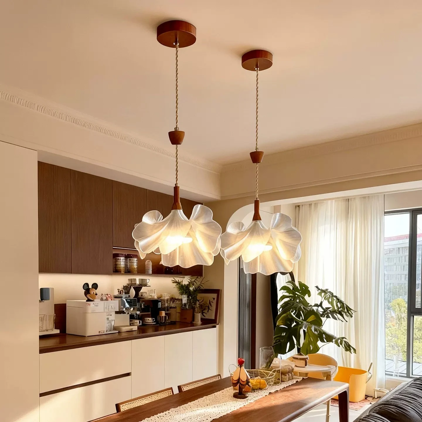 Japanese Flower-shaped Pendant Light Luxury Dining Table Hanging Lamp For Living Room Bar Antique Simple Acrylic Pendant Lamp - view 6