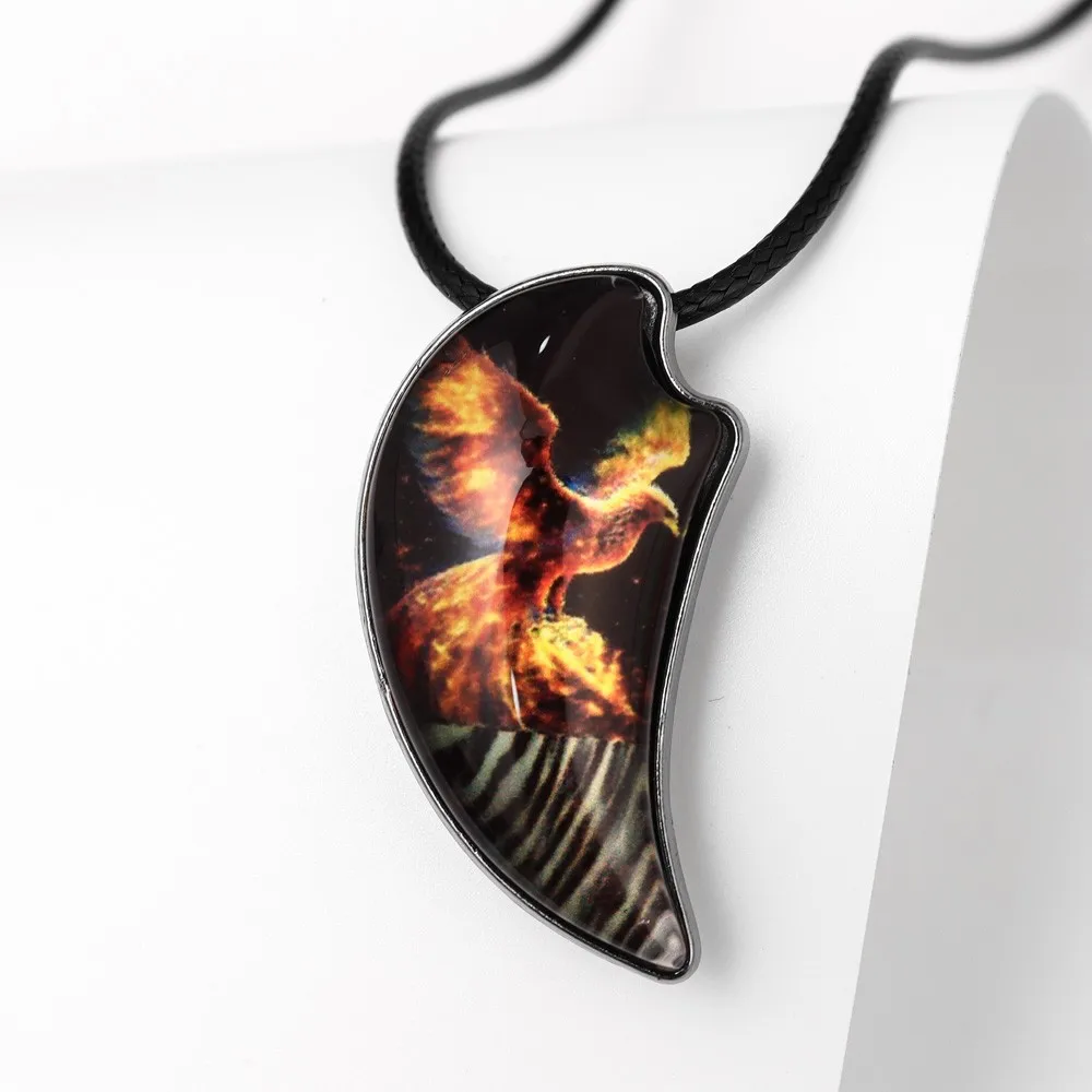 

Trend Wolf Teeth Flame Bird Glass Pendant Charming Men's and Women's Necklaces New Fashion Jewelry Accessories Gift Wholesale