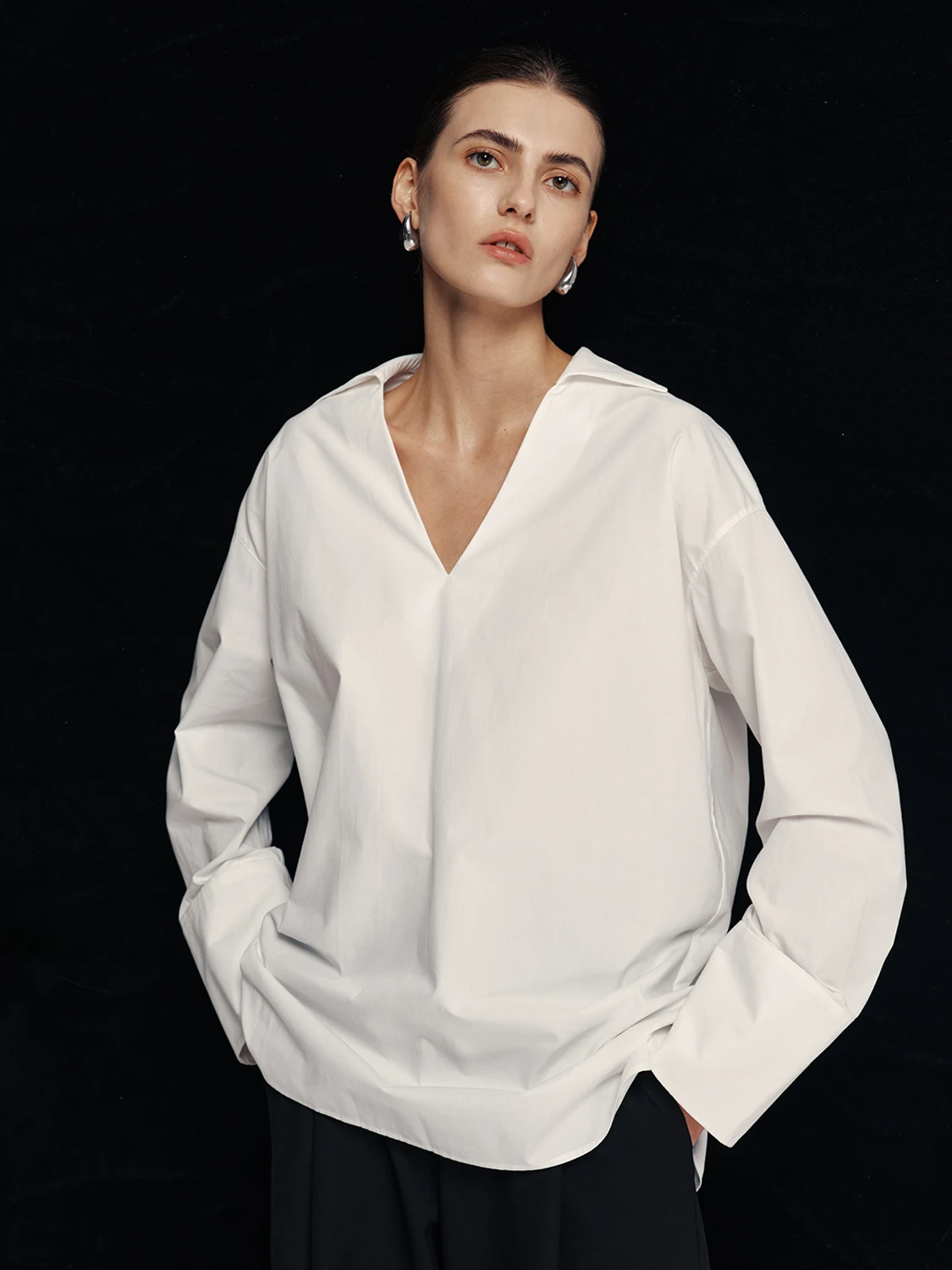 

Женская футболка Deebydwang из хлопка SUPIMA высокой плотности с V-образным вырезом, модная, повседневная, свободного кроя, с длинным рукавом, дышащая, комфортная