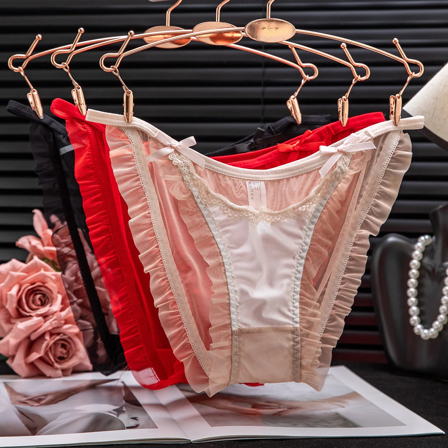

girls underwear 4pc/bag new lace lovely low waist briefs young girl panties Teenagers Intimates M L solid red lovley