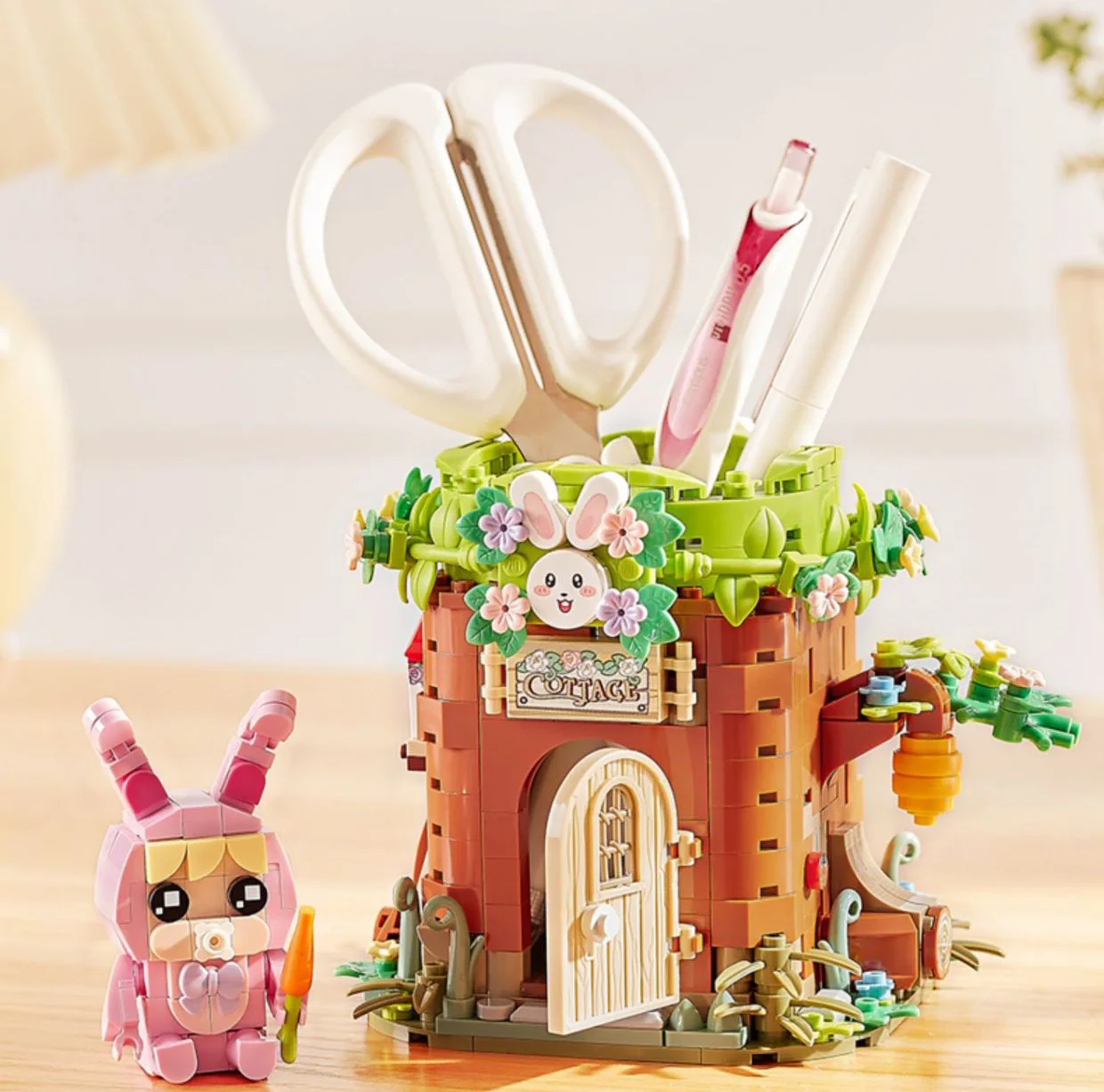 

Creative MOC Building Brick Tree Trunk Pen Container Mini Block Rabbit Desktop Stationery Educational Toys For Kids Gifts