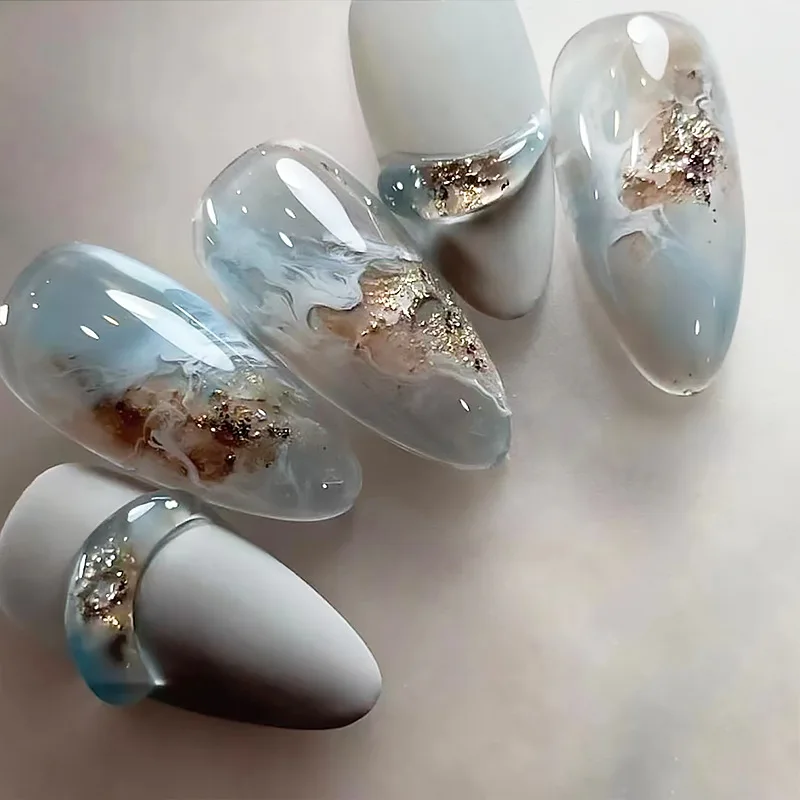 24 Stück Romantische Y2k Stern Press On Nails Farbverlauf Blau Französischer Stil Gold Mond Designs Fake Nail Süße Mandel Falsche Nägel für Frauen