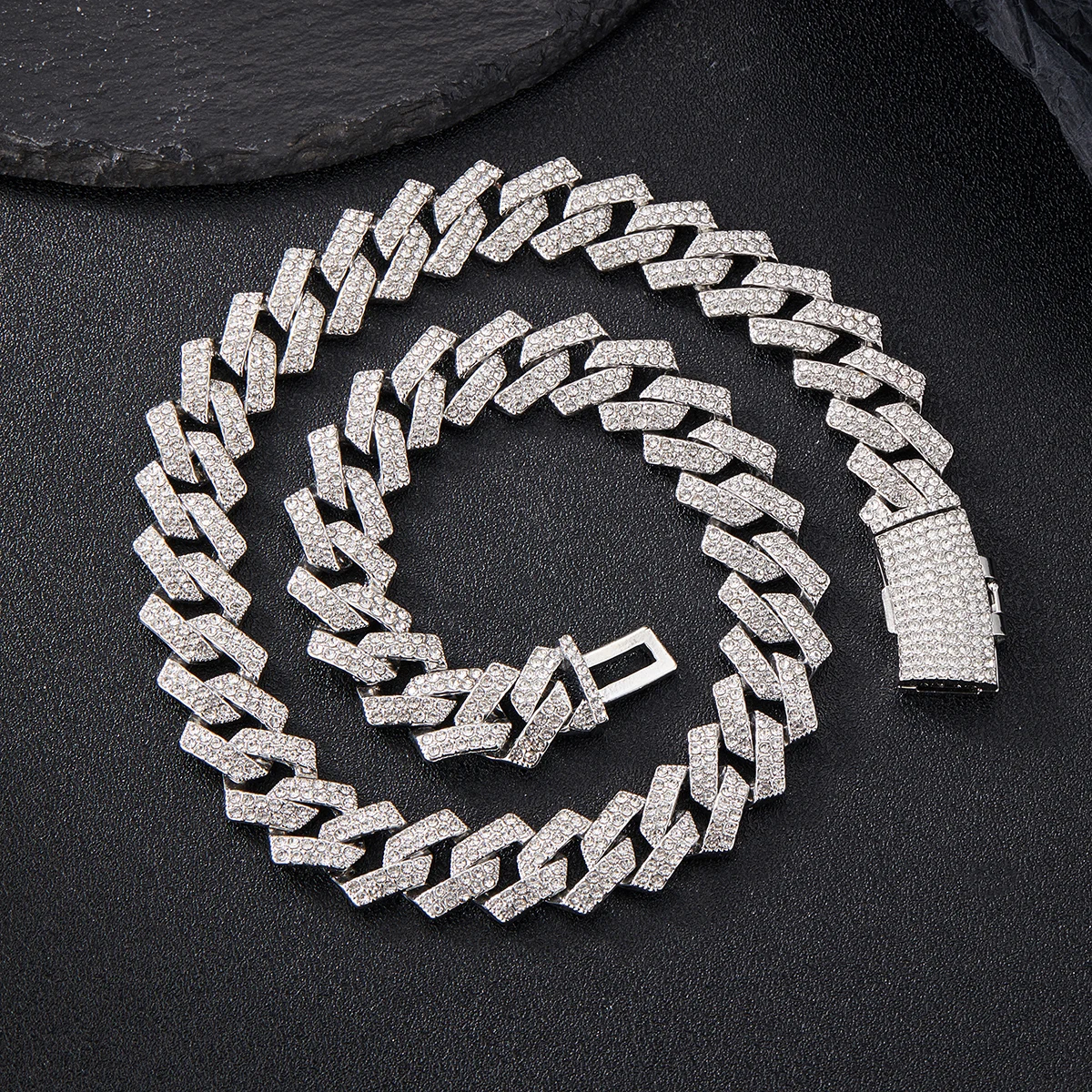 1pc New Men's Cuban Link Iced Out Necklace Golden Silvery Chain Paved Rhinestones Rapper CZ Cuban Chain Necklace Hip Hop Jewelry