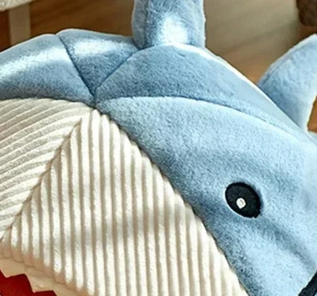 Shark Mouth Semi-Enclosed Pet Bed - Warm Cozy Cave for Cats & Small Dogs, with Removable Cushion, Fun Design