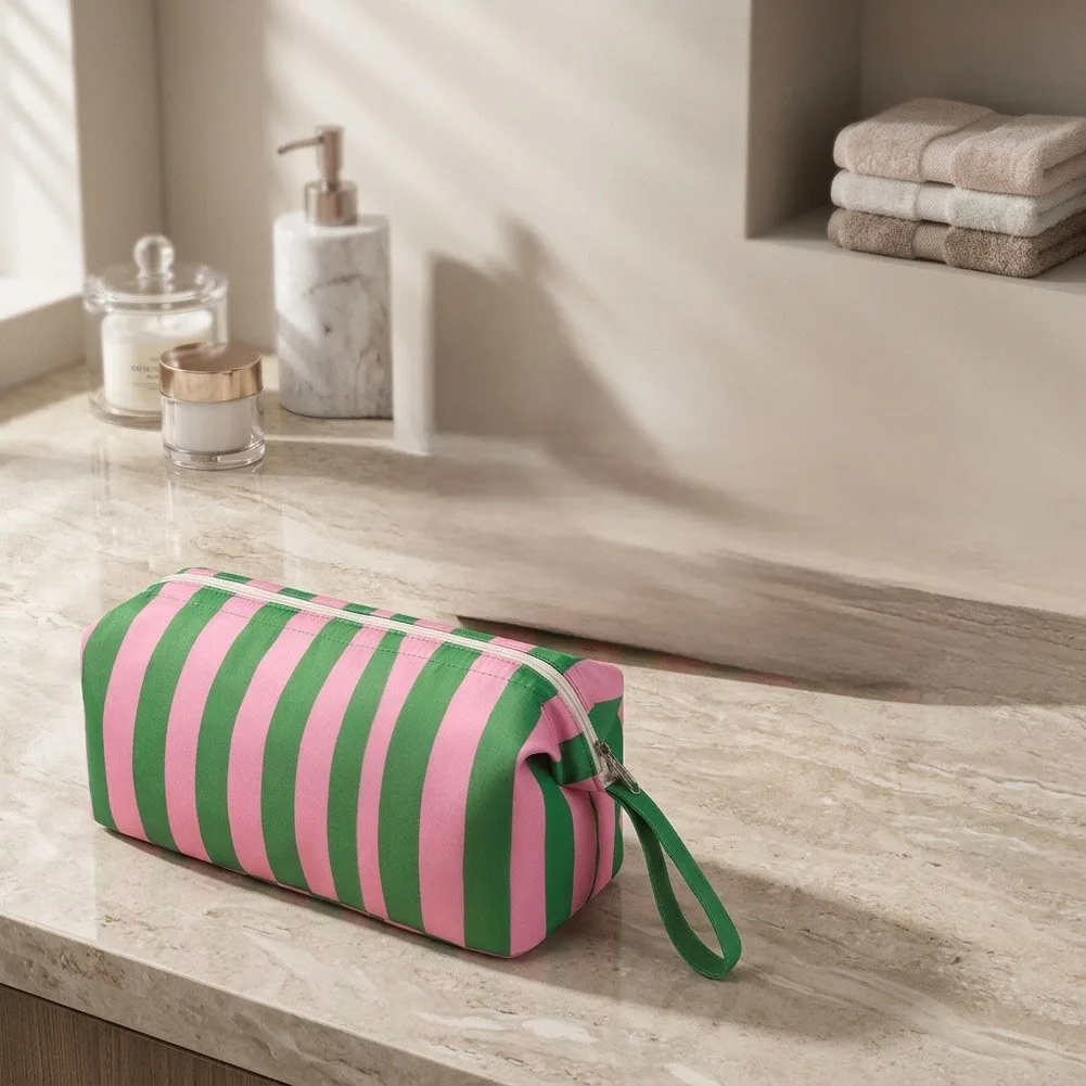 Striped Travel Bag for Hair Tools Built with Waterproof Polyester Material and Optimized Space for All For Styling Accessories