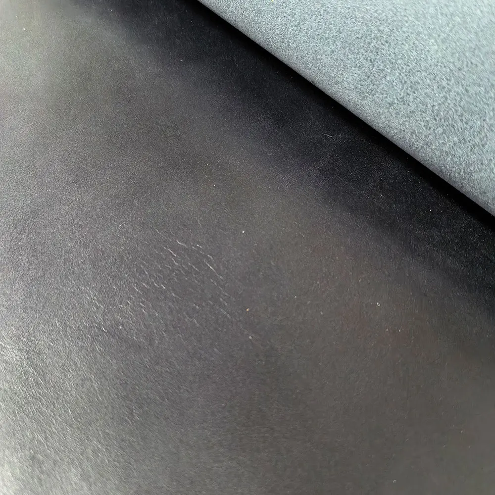 Natural Cowhide thick cow skin leather vegetable tanned leather black color square piece shapes sizes First Layer  Full Grain